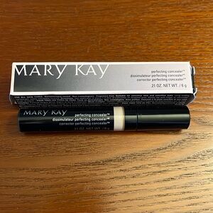 Mary Kay Perfecting Concealer Light Beige